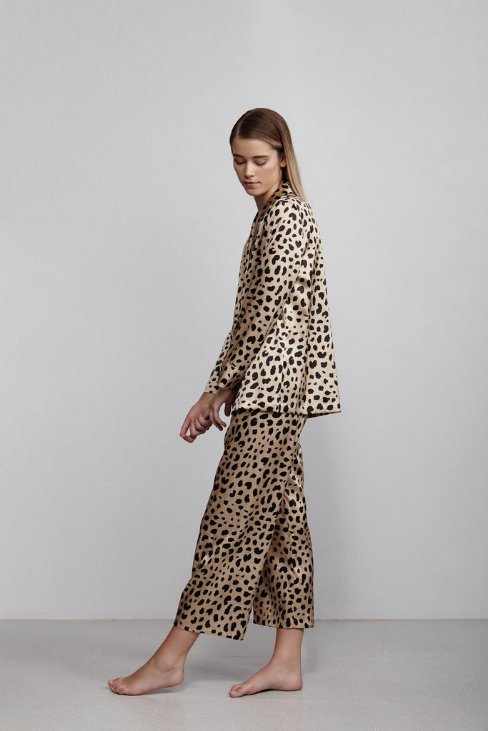 Elastic waist cropped pull on pant, Leopard print, side view